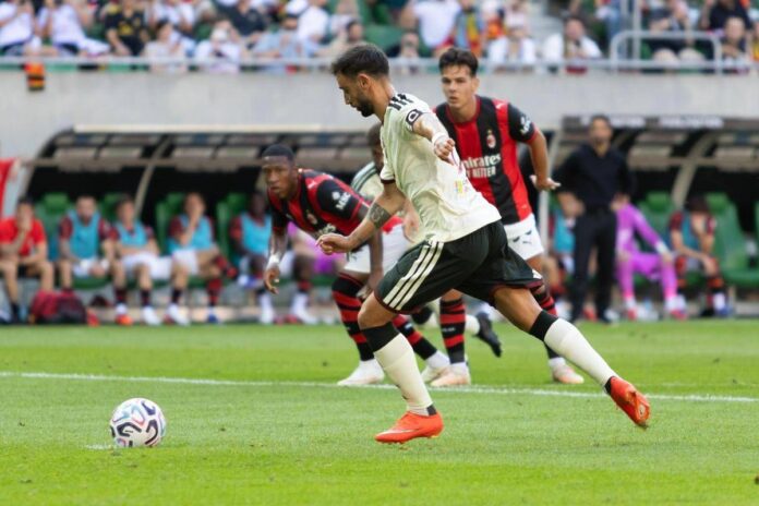 Milan-Manchester United, rissa sfiorata e rigore contestato in amichevole