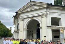 Monte Berico, alpini e soldati americani insieme per pulire portici e piazzale prima dell’8 settembre Portici di Monte Berico