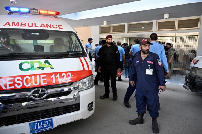 Pakistan, incendio in un ospedale di Islamabad: morti almeno 13 neonati