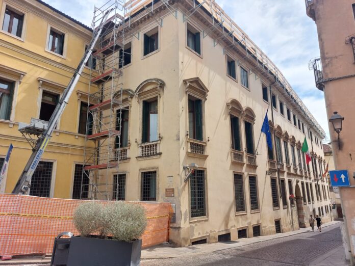 Palazzo Nievo campo largo Palazzo Godi Nievo