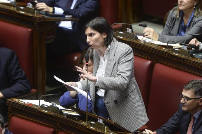 Pd evita frattura alla Camera, non si vota la risoluzione ‘no al riarmo’