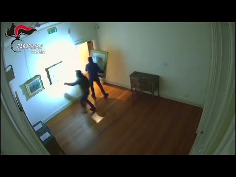Quadri di Cezanne, Renoir e Matisse rubati a Parma, il video dei ladri all’opera
