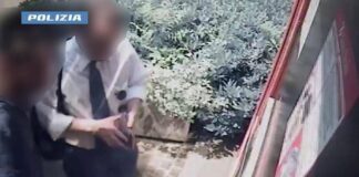 Rapina un uomo e lo costringe a prelevare al bancomat: 48enne in manette