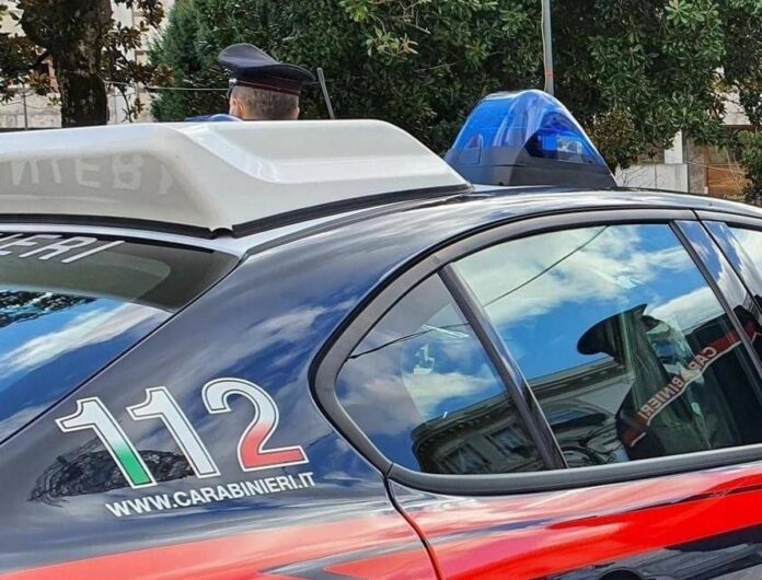 Reggio Calabria, 50enne trovato morto in casa: tracce di sangue