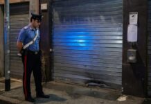 Roma, ordigno in via Casilina: esplosione nella notte davanti a un negozio di noleggio auto