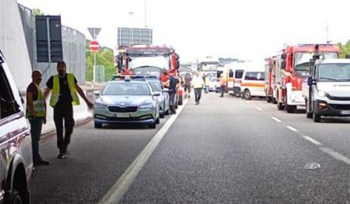 Scontro tra auto, pullman e camper nel Reatino: 5 morti e 5 feriti