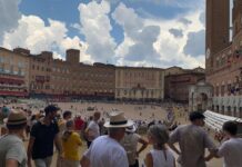 Siena, temporale sulla città: Palio a rischio rinvio