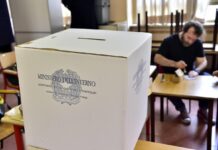 Sondaggio politico, Fratelli d’Italia stabile e Pd cala. Vannacci sale ancora