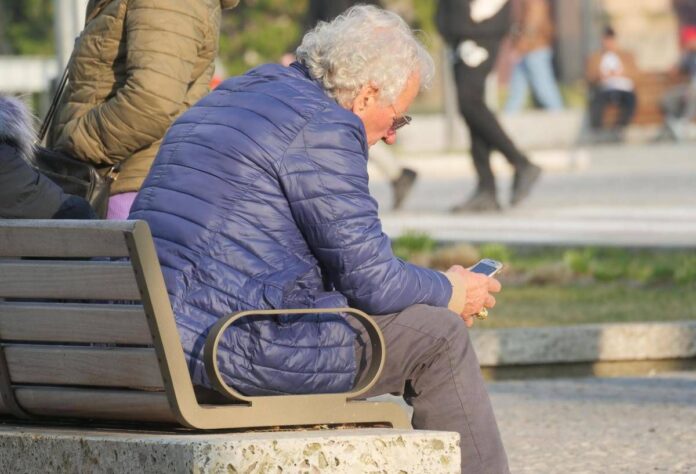 Sos anziani per truffe telefoniche? Arriva l’app che risponde ai numeri sconosciuti