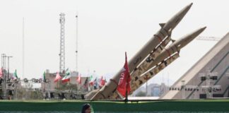 Stretto di Hormuz, Iran non arretra. Trump: “Sono negoziatori subdoli e disonesti”