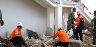 Terremoto in Indonesia, sisma di magnitudo 7,7 a largo isola di Flores: almeno 20 morti