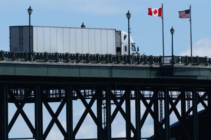 Trump sospende dazi del 50% al Canada: “Presto un accordo”