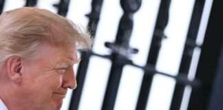 Trump torna alle catapulte a vapore, ordinata nuova portaerei per lanciare i jet