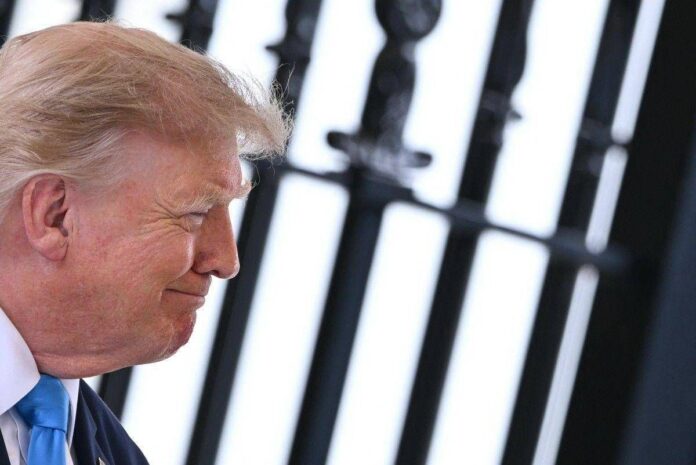 Trump torna alle catapulte a vapore, ordinata nuova portaerei per lanciare i jet