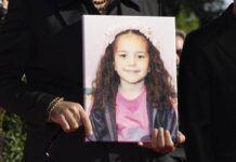 Uccisa con la famiglia a Gaza, Idf annuncia inchiesta sulla morte della piccola Hind Rajab
