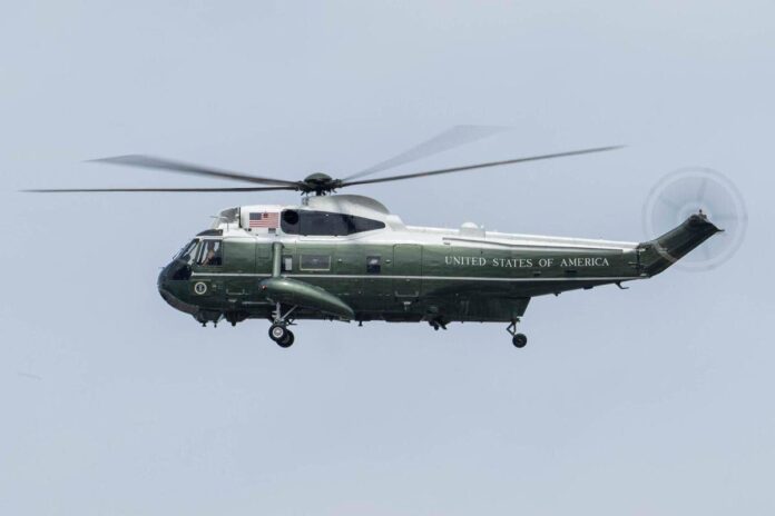 Usa, il rapporto: problemi di comunicazione al decollo, quasi-collisione per il Marine One di Trump