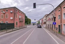 Vicenza, guasto al semaforo all’incrocio tra Marosticana e Polegge: segnaletica temporanea sul posto Vicenza strada marosticana semaforo