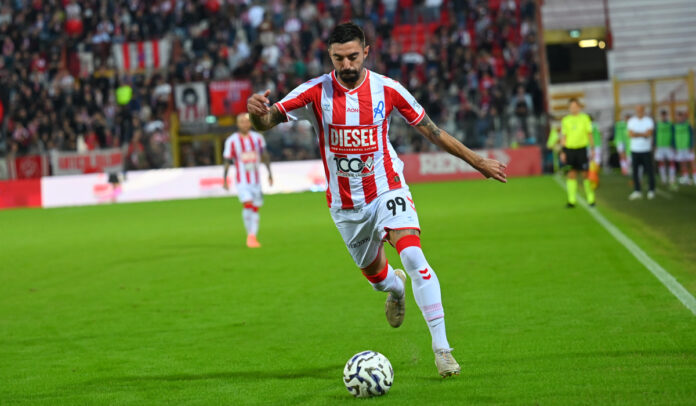 Mattia Vitale Mattia Vitale alla Salernitana: il centrocampista con la maglia del Vicenza