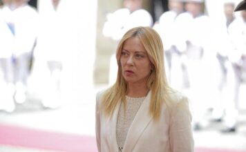 Volenterosi a Kiev, Meloni a Zelensky: “Fermo sostegno dell’Italia a sovranità e integrità dell’Ucraina”