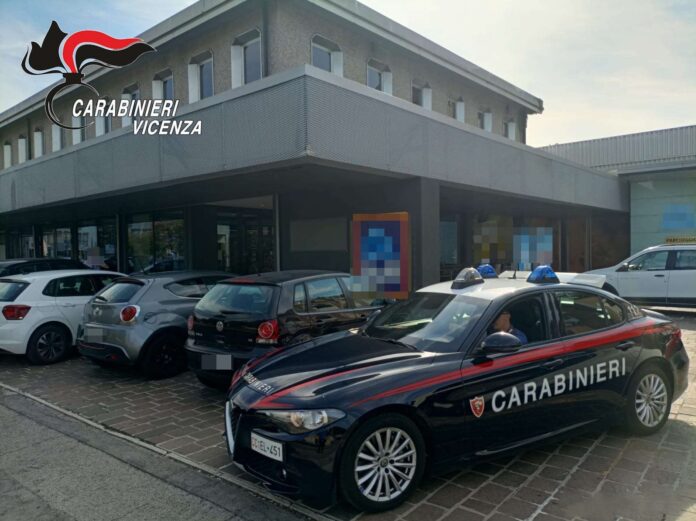 carabinieri vicenza rapina impropria supermercato carabinieri vicenza rapina impropria supermercato