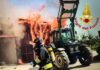 Incendio a Camisano Vicentino: distrutte 200 rotoballe. Vigili del fuoco salvano abitazione incendio rotoballe camisano vicentino
