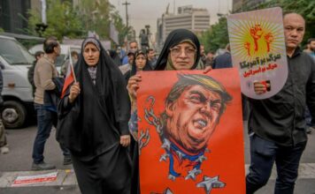 Iran: “Guerra economica di Trump viola il diritto internazionale, rischio ritorno a colonialismo”