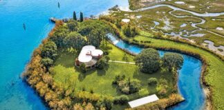 A Venezia è in vendita un’isola privata con un fortino di epoca napoleonica