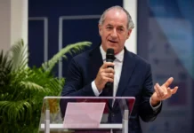 Fine vita in Veneto, Zaia chiede un voto libero e auspica l’approvazione della legge Fine vita in Veneto, Luca Zaia durante un intervento pubblico