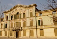 Villa Breda a Padova, volontari al lavoro il 1° settembre prima della riapertura Villa Breda Padova, facciata del museo a Ponte di Brenta
