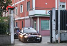 Schio, lite tra vicini con pistola giocattolo e casco: due uomini denunciati Lite tra vicini a Schio, intervento dei Carabinieri