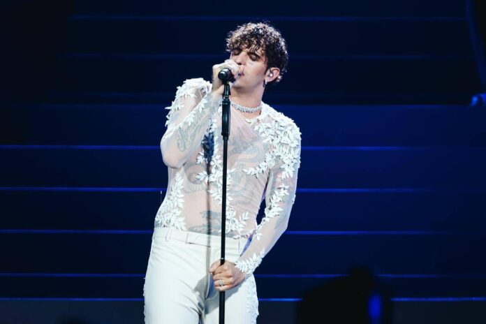 Achille Lauro show a San Siro, il concerto-evento va in onda stasera su Canale 5