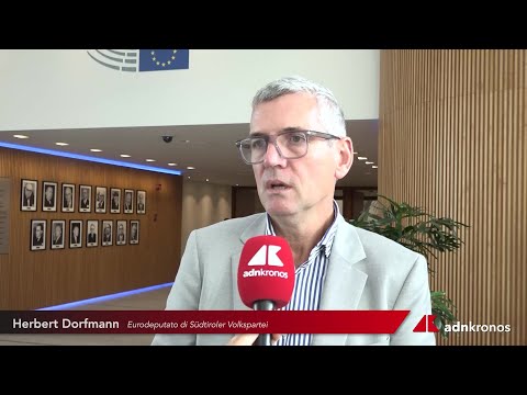 Antiparassitari: Dorfmann (Svp), “Sono prodotti da regolamentare, anche se l’argomento è dibattuto”