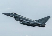 Attacco a base aerea in Arabia Saudita, colpito F-2000 italiano. Crosetto: “Nessun militare coinvolto”