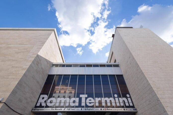 Autorità Trasporti: sanzione di 1,75 milioni a Rfi per stop a Termini del 2 ottobre 2024