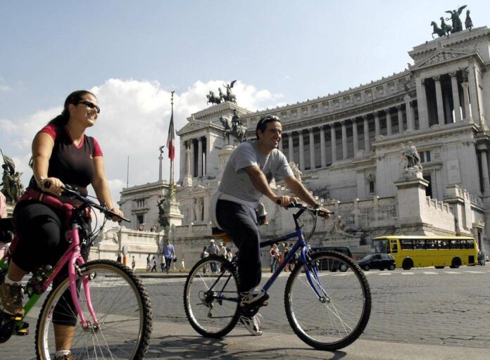 Blocco del traffico a Roma, ecco le date delle prossime domeniche ecologiche nella Capitale