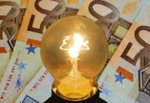 Bollette, Eni taglia 30% su luce-gas. Enel, già da aprile sconto del 50% su elettricità. Meloni: “Anche altri attori diano una mano”