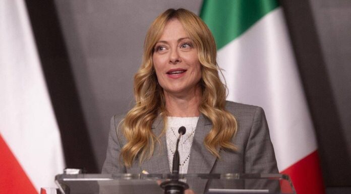 Caro energia, Meloni da Praga: “Spero che anche altri attori diano una mano”