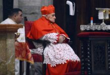 Colpo nell’appartamento del cardinale Ernest Simoni a Firenze, muro sfondato e 30 mila euro di bottino