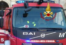 Crolla il solaio di un negozio in via Cola di Rienzo: 4 soccorsi ed estratti da macerie