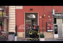 Crollo in un negozio a Roma, il racconto di un dipendente: “Un rumore improvviso e tanta paura”