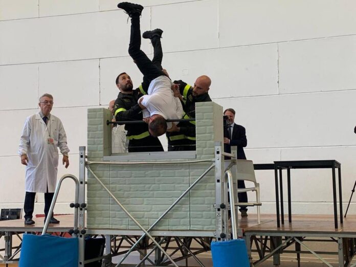 David Rossi, oggi la simulazione della defenestrazione: “Aggredito da almeno due persone”. Vinci: “Verso soluzione del caso”