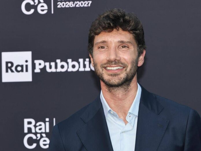 De Martino, riparte Affari Tuoi tra conferme e novità: “Studio più moderno, Gennarino va in pensione”
