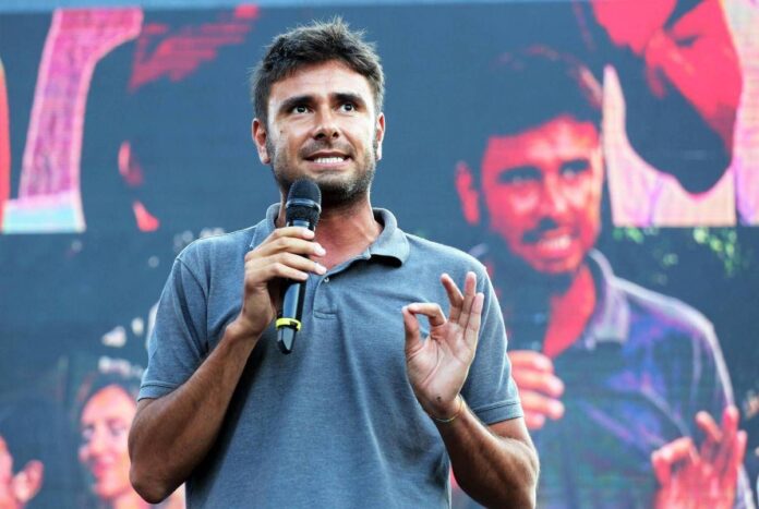 Di Battista, l’aggiornamento: “E’ in terapia intensiva prima del rientro in Italia”