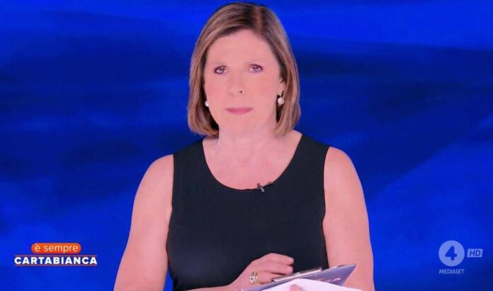 E’ sempre Cartabianca, spot a raffica e trasmissione in ritardo su Rete4