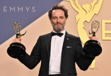 Emmy 2026, 14 premi a ‘Widow’s Bay’. Matthew Rhys e Jean Smart scrivono la storia