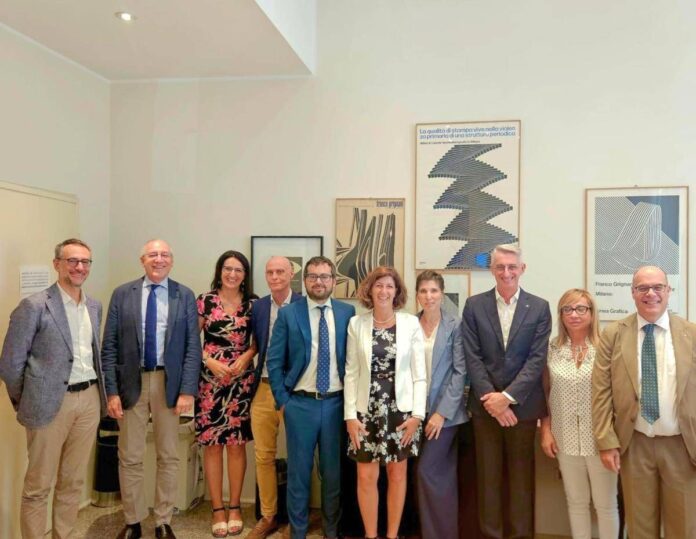 Federlegnoarredo firma il rinnovo del Ccnl, aumenti in tre tranche