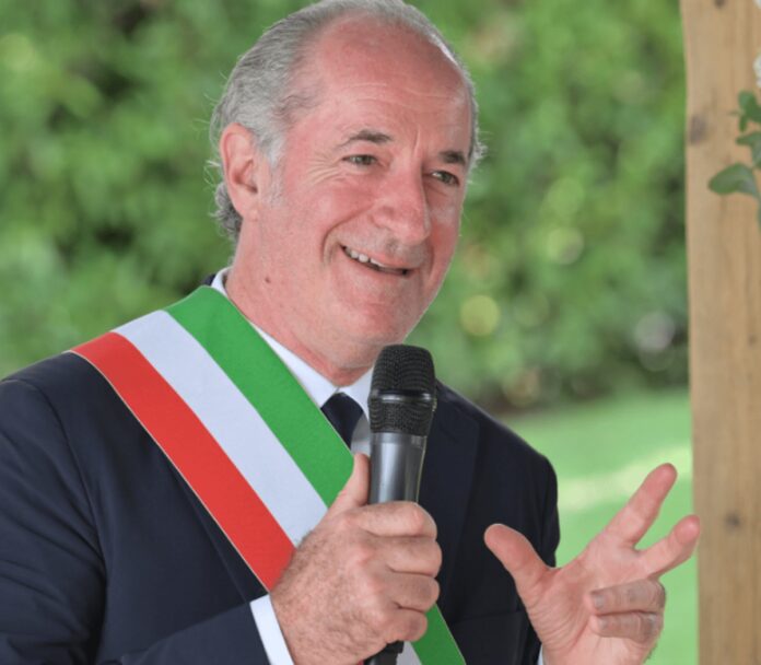Fine vita, il Veneto approva la legge sul suicidio assistito. Zaia: “Decisione complessa e profonda”