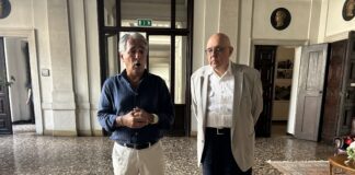 Conte e Danchielli, “Indipendenti di destra”: un’opposizione non manichea e non monopolio dei partiti attuali ma che dialoghi con Possamai per la città Giorgio Conte e Ivan Danchielli (Indipendeti di destra) nella sala tra la segreteria del sindaco Possamai e l'ufficio del Capo di gabinetto Pupillo