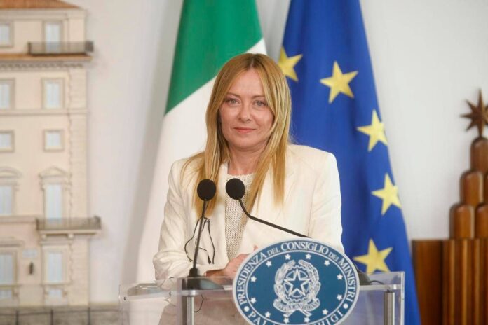 Governo, sulla stampa estera il record di stabilità: “Meloni fa la storia politica dell’Italia”
