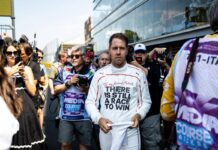 Gp Monza, l’omaggio commosso di Vettel a Schumacher: “Hai ancora una gara da vincere”